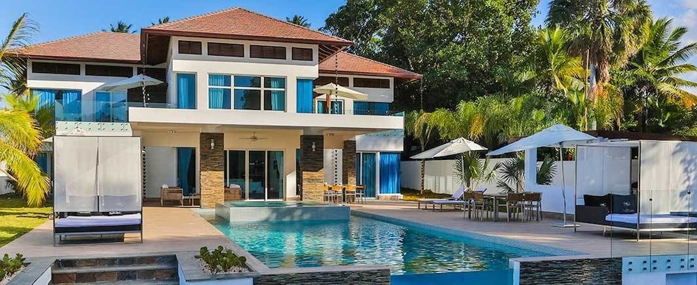6 Bedroom Villa view 4