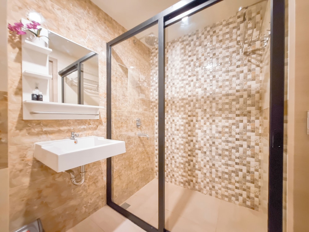 Cozy Studio Apartment Mataram City