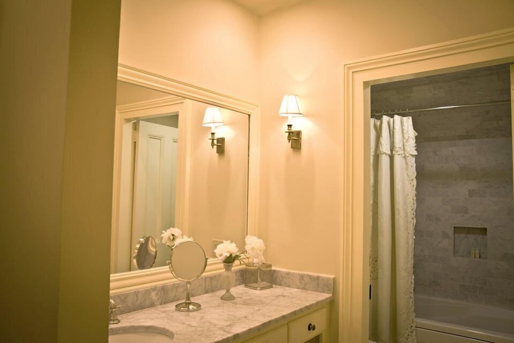 Dunleith Historic Inn