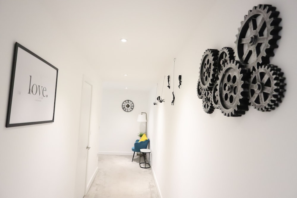 Luxury London Apartment With 5 Bedrooms