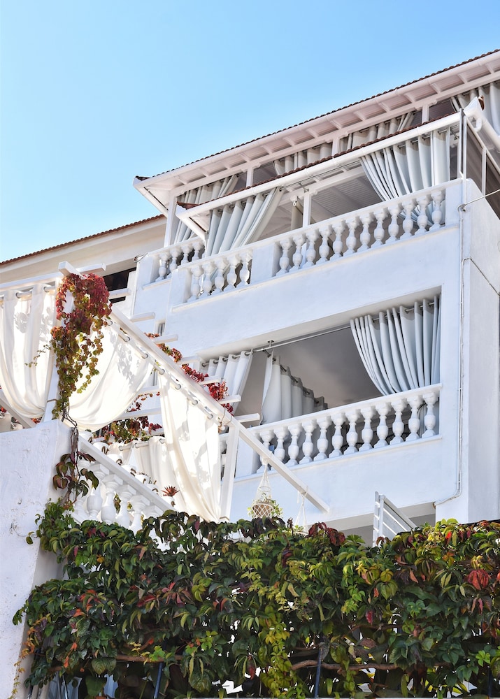 Angelos Design Suites