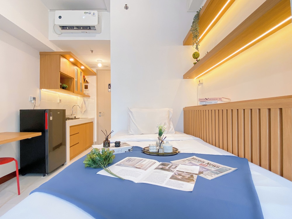 Minimalist And Comfort Studio Apartment Tokyo Riverside Pik 2