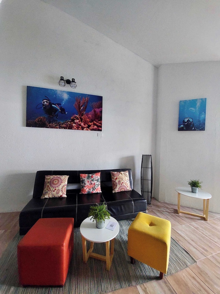 Ocean Lovers Taganga Dive Center& Hostel
