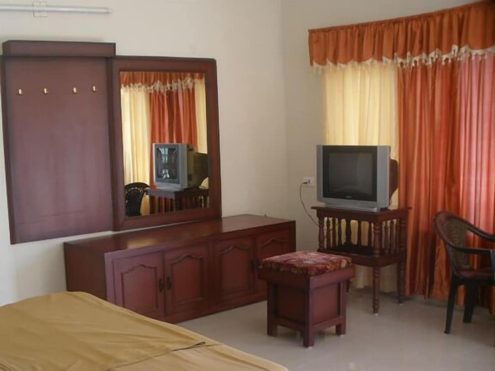 Jungle Palace Homestay