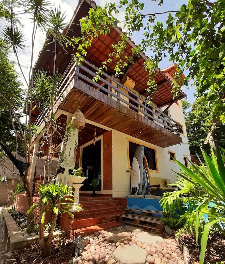 Macaco Surf House - Hostel