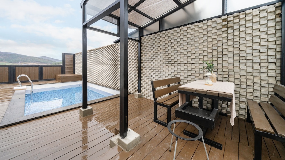 Buan Cordelia Pool Villa Pension