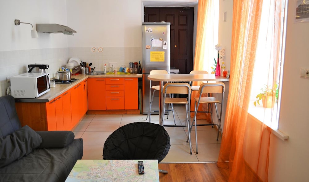Online Hostel