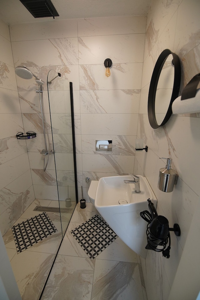 Achilles Bozcaada - Image 17