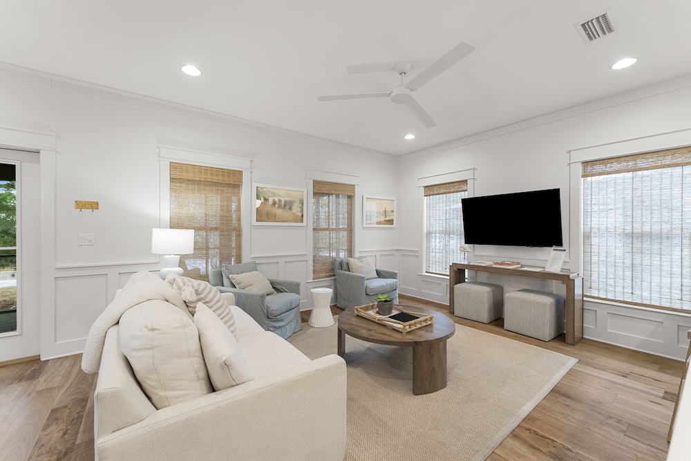 Magnolia Cottages by the Sea by Panhandle Getaways