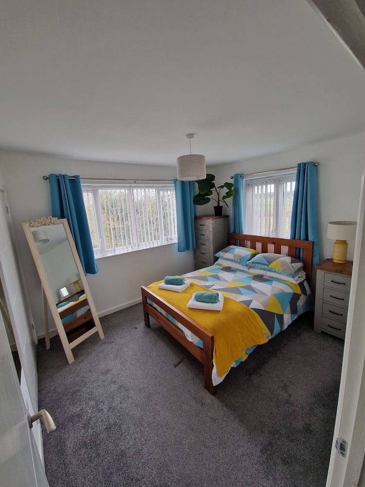 Charming 3-bed House in Newquay view 4