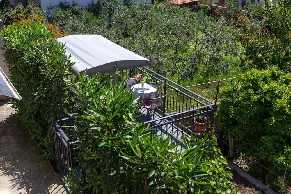 Studio Apartment Oleander
