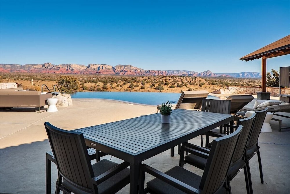The Sanctuary at Sacred Mesa-infinity Pool-sedona