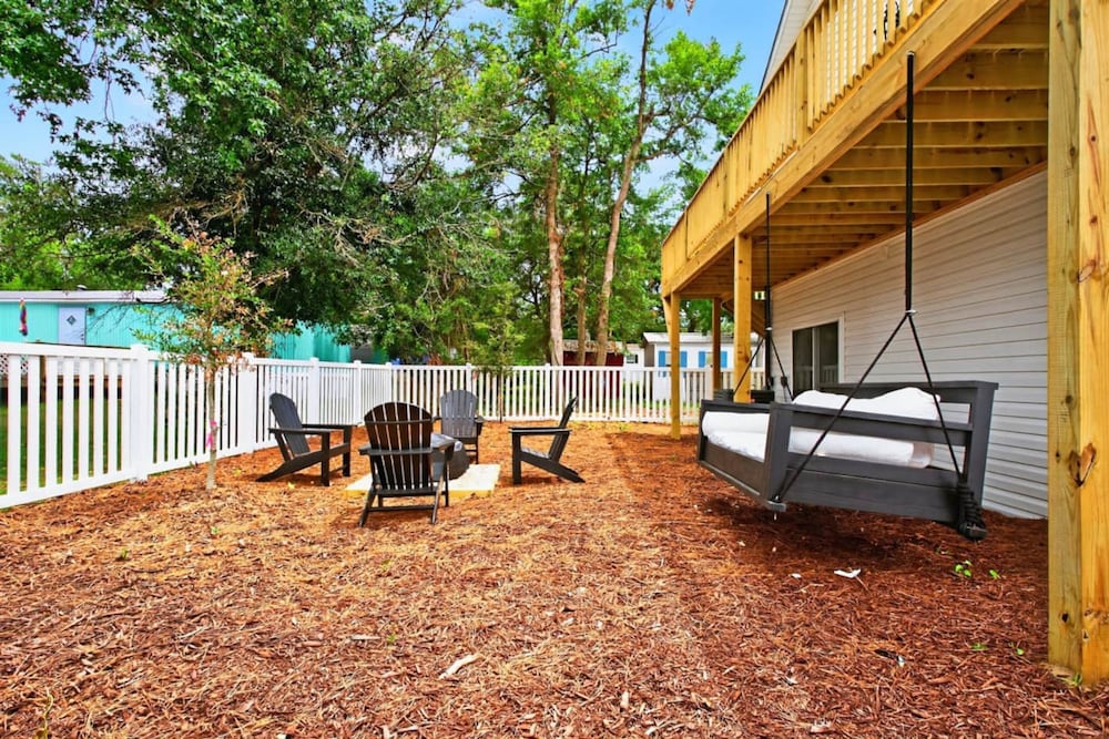 New Listing Luxury House 5 Min Walk to Beach