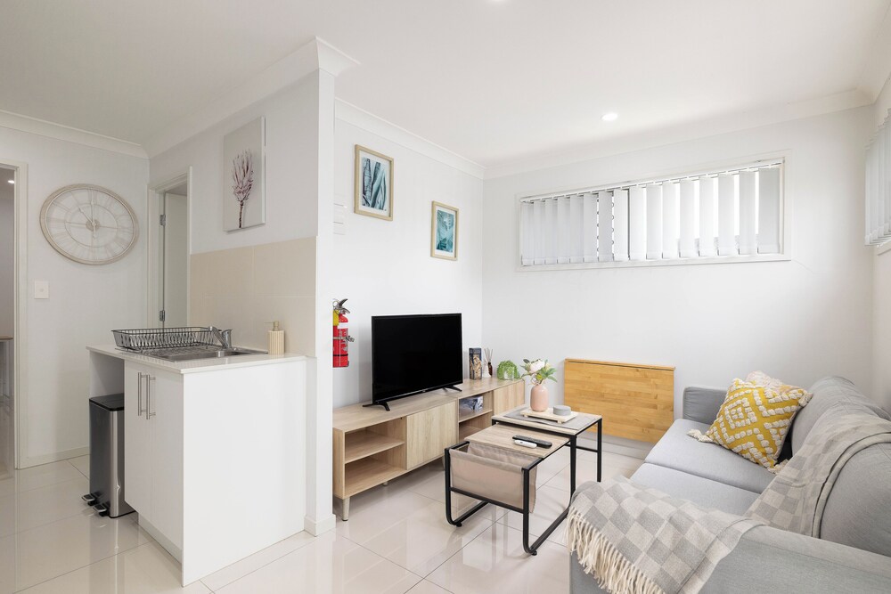 Smart Suites Self Check-in Apartments - 35 Freney