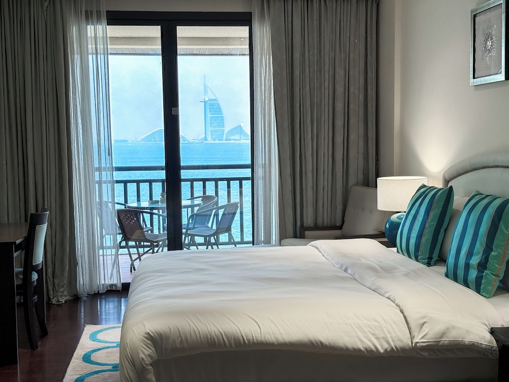Resort Apartments - Royal Amwaj North