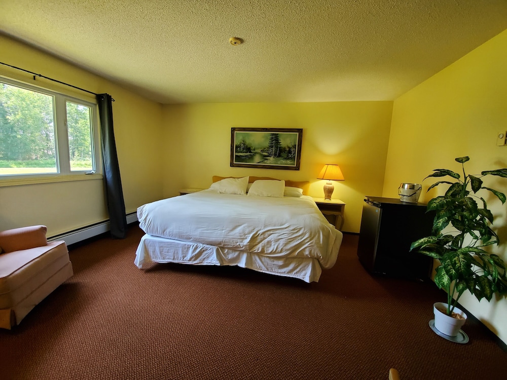Englehart Inn