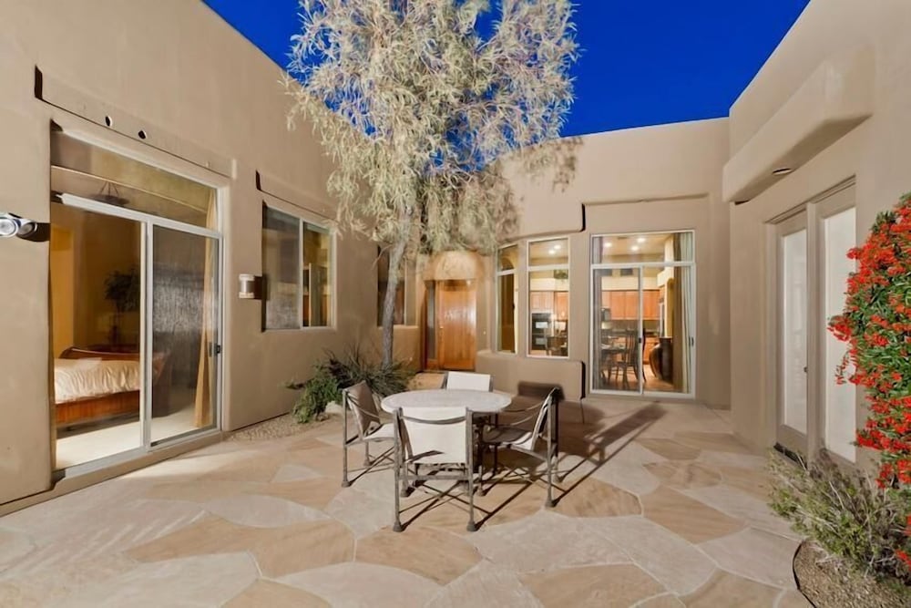 Desert Rose By Signature Vacation Rentals