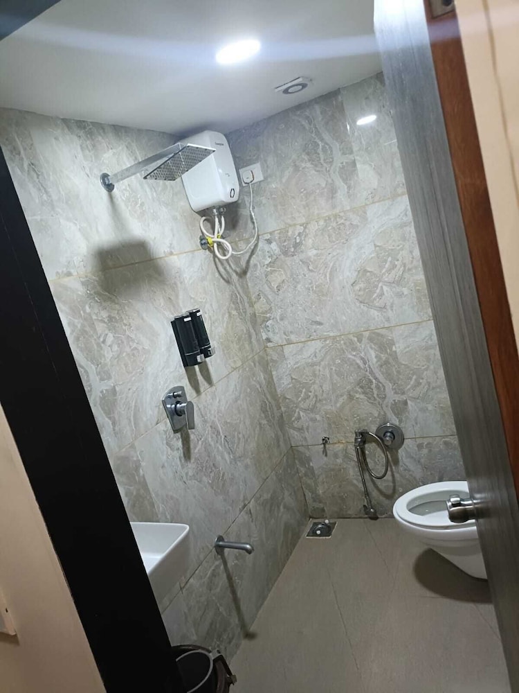 HOTEL RJ RESIDENCY C.G.ROAD