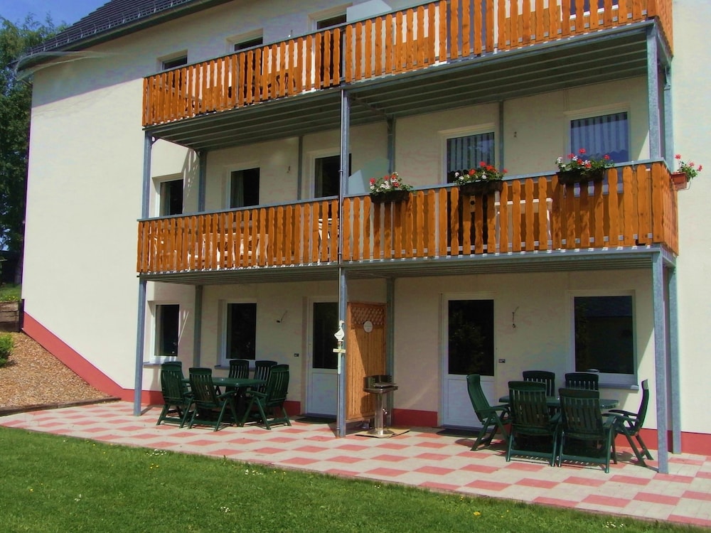 Comfy Holiday Home in Burg Reuland With Sauna, Terrace, BBQ
