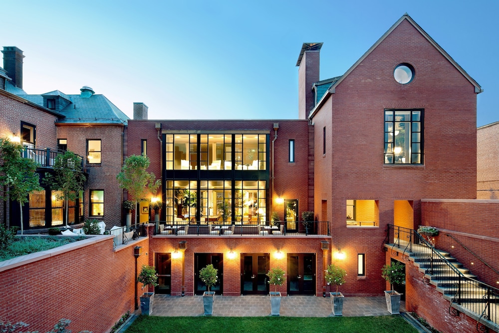 Hotel The Ivy Hotel - Image 1