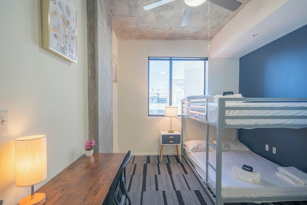 ROVE LIVING/KL - Roosevelt Point