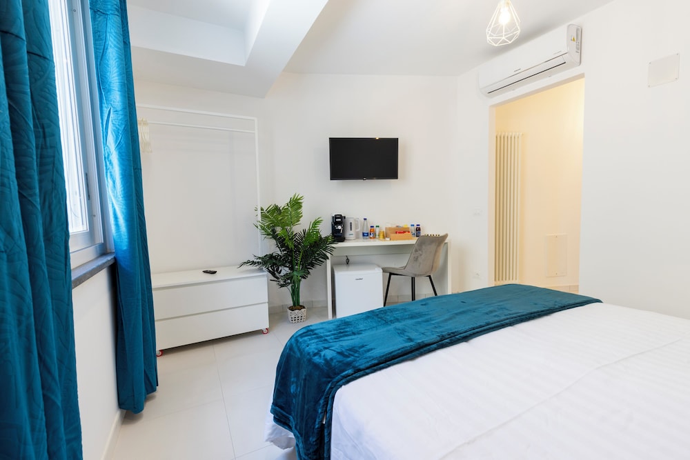 Via Roma Suites