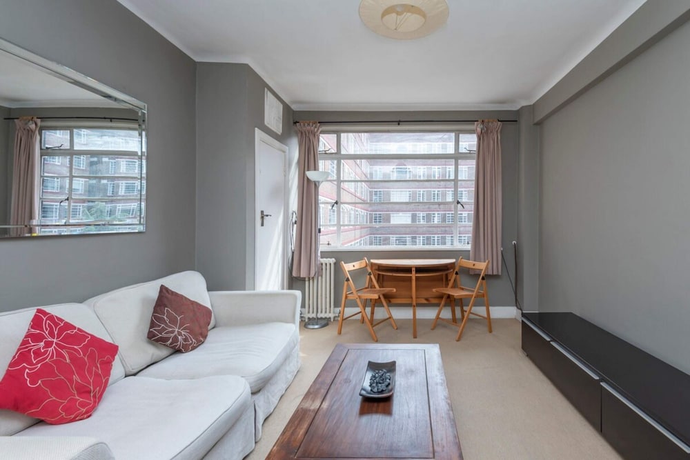 Unique 1-bed Apartment in Vibrant Balham