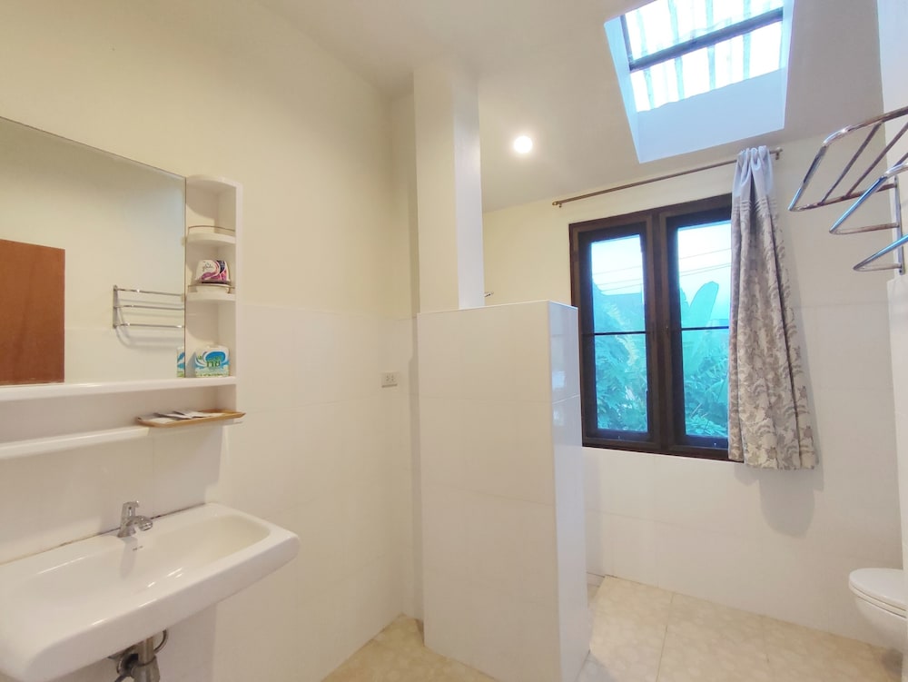 Krabi Green Hill Pool Villas