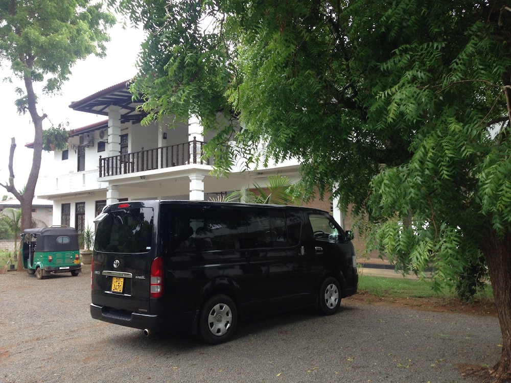 Saman Resort