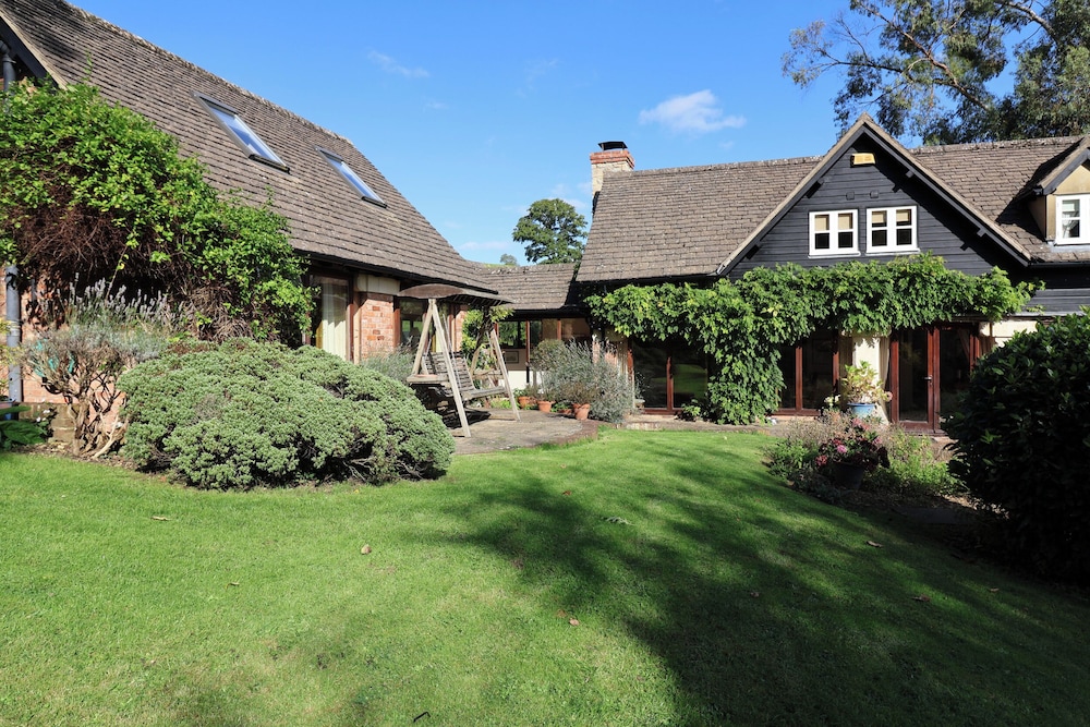 Highgrove Barn