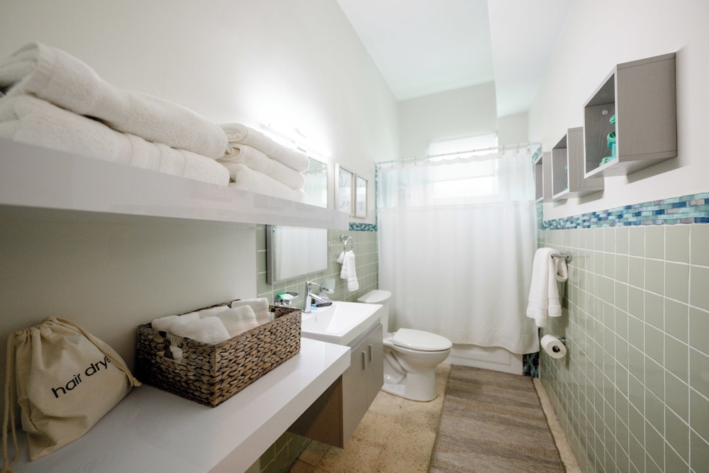 Santurce Urban Lodge
