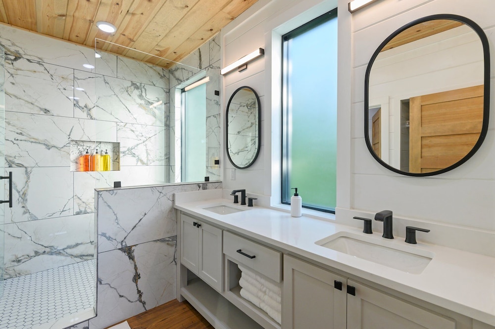 Luxury Retreat in Broken Bow