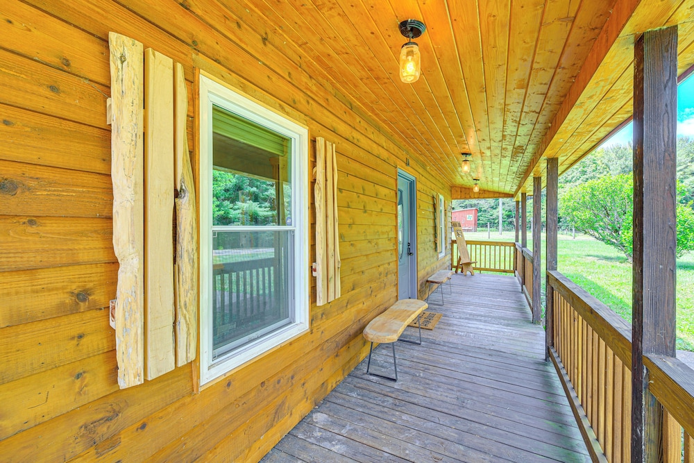 Deck & Scenic View: Historic Cabin in Piney Creek! view 4