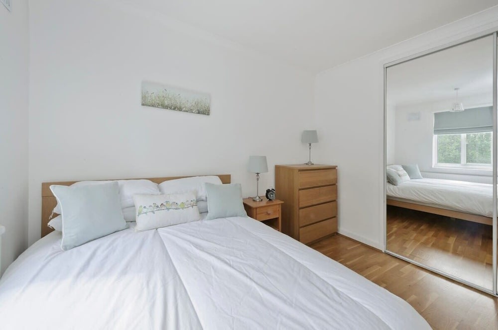 3 Bedroom Apartment, Earls Court