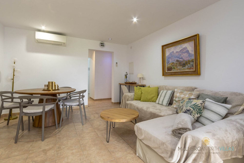 Apartment in Port de Pollenca Near Llenaire Beach