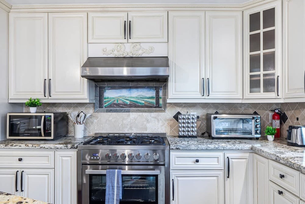 SJ Downtown 5 BR Stunning House