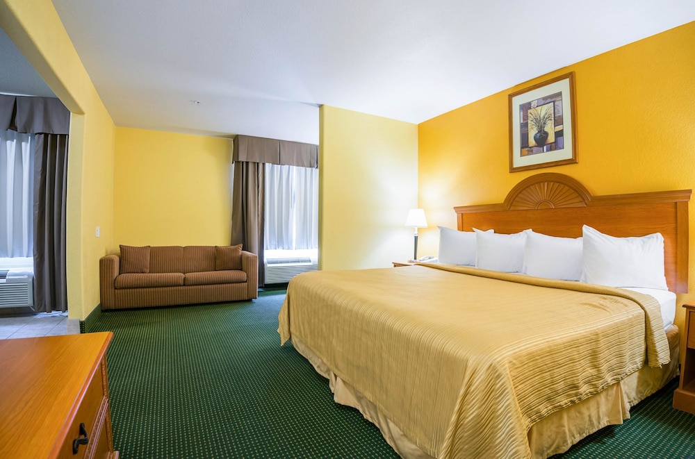 Franklin Vacations - Quality Inn  Suites Franklin - Property Image 6
