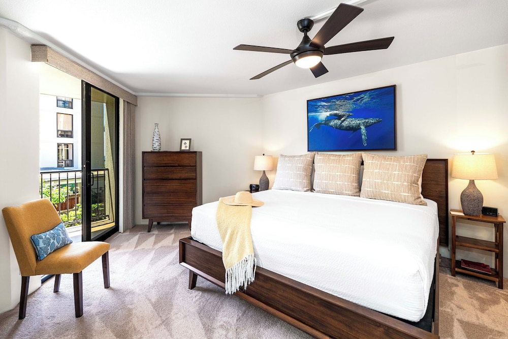 Oceanfront Island Living - Beautiful Kona Condo for Extended Stays - Vrkcv