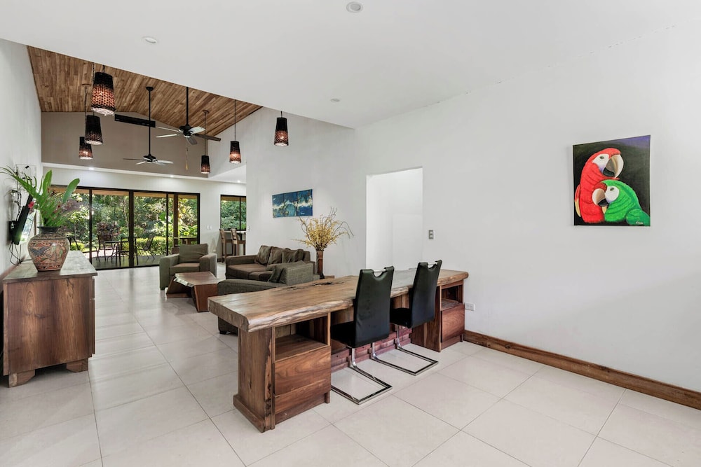 Stylish 3-Bedroom Tropical Escape with Pool & Outdoor Living, 1 Block from Playa Potrero
