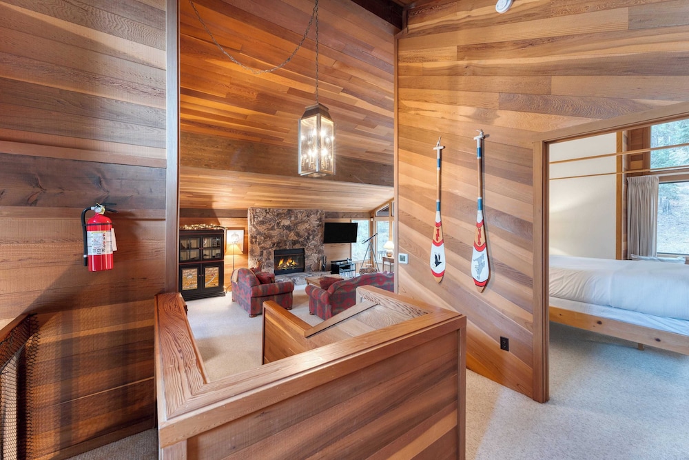 Northstar Hideaway by Avantstay 5mins to Skiing!