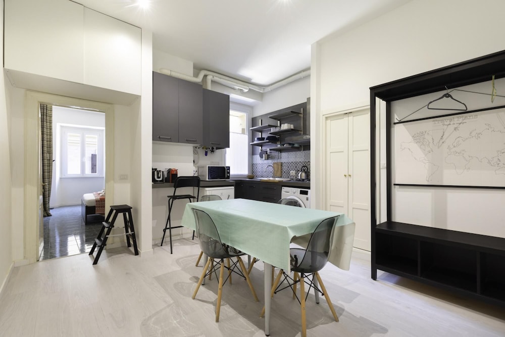 Cozy and Comfy Apartment at Esquilino