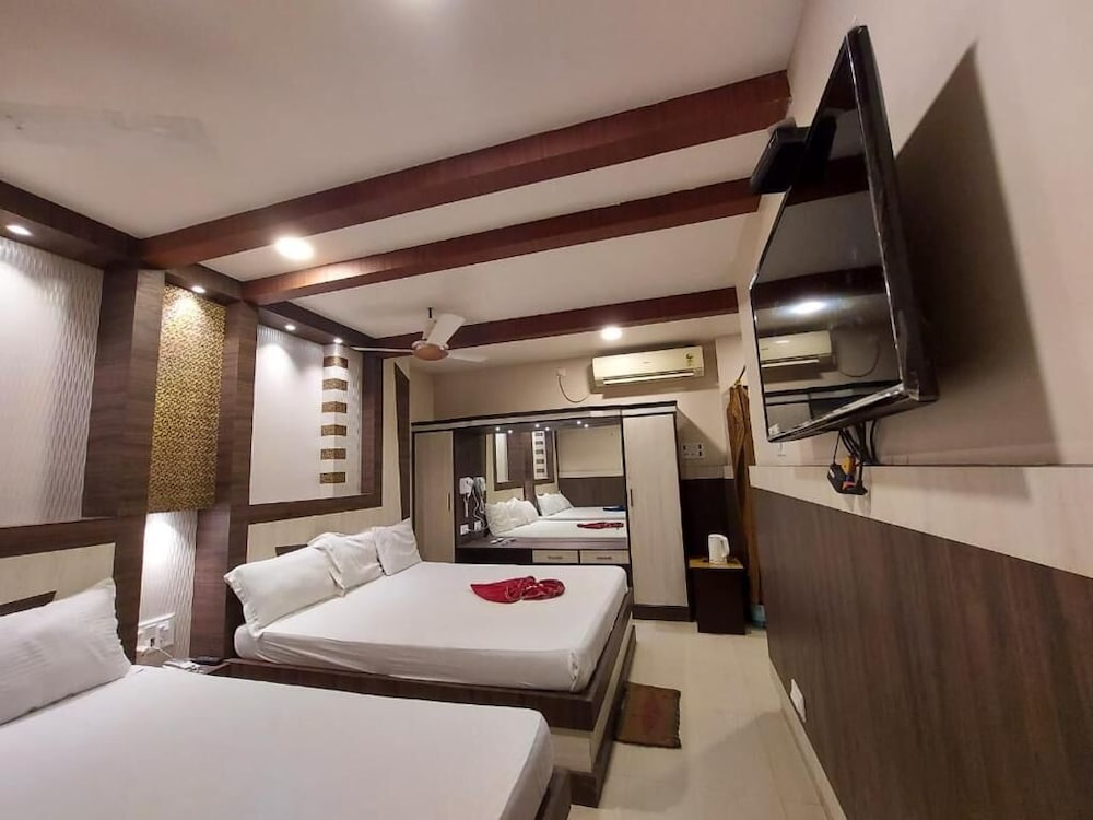 Ananya Hotel