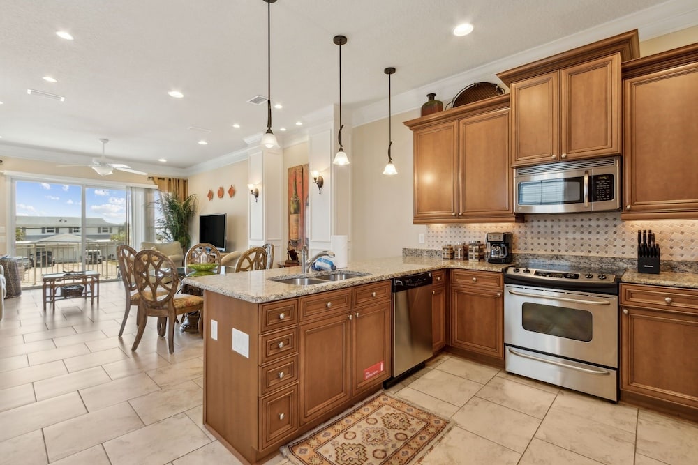 1943 S Fletcher 3 Bedroom Townhouse