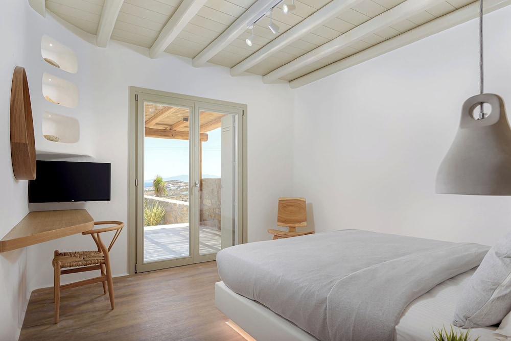 Villa Yasemin on the Rock