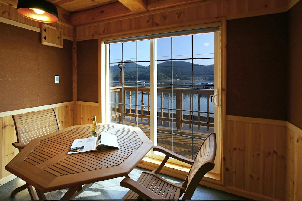 Tongyeong Daore Pension