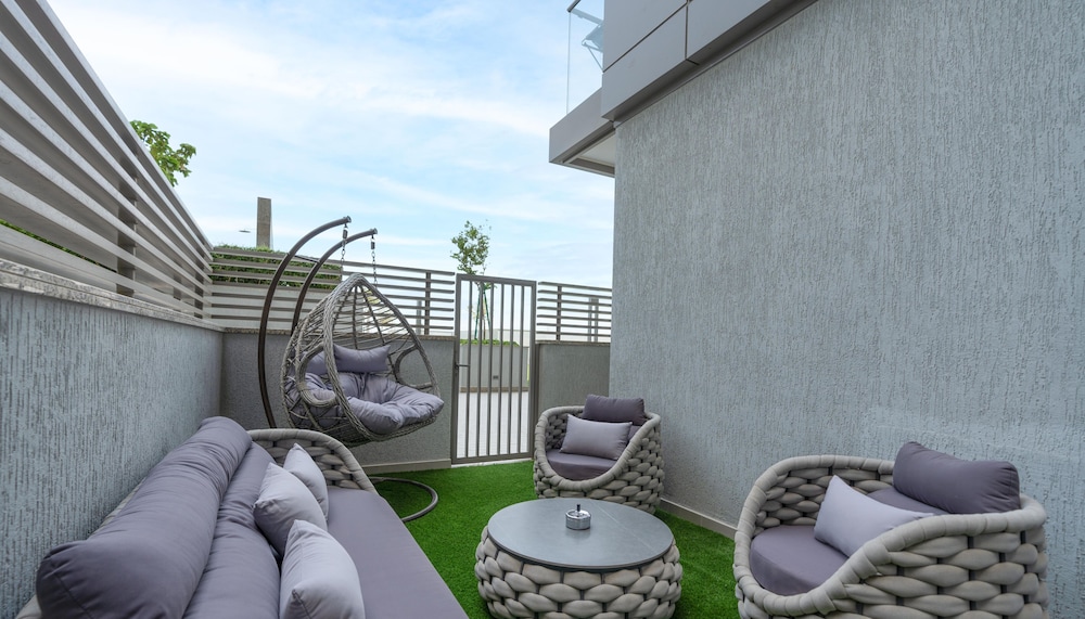 Bespoke Residences - Sobha Creek Vistas