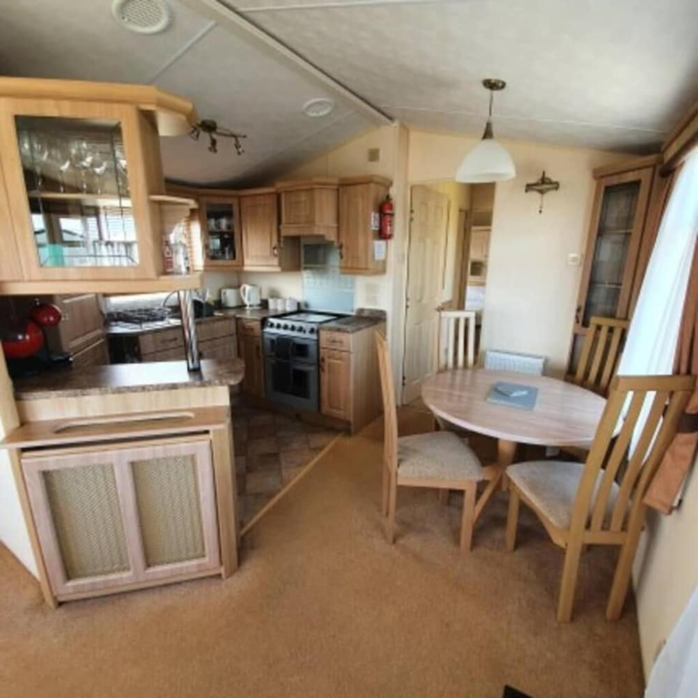 Caravan -chapel, Skegness With Decking From March view 5