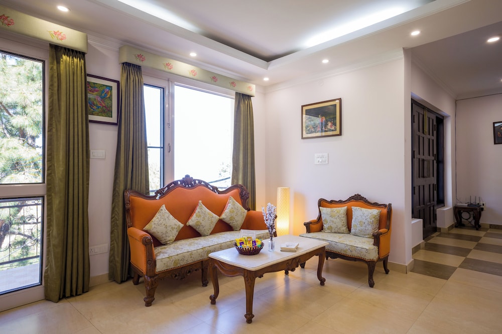 Alaya Stays Captains Nest 3 BHK Retreat With Garden & Scenic Views