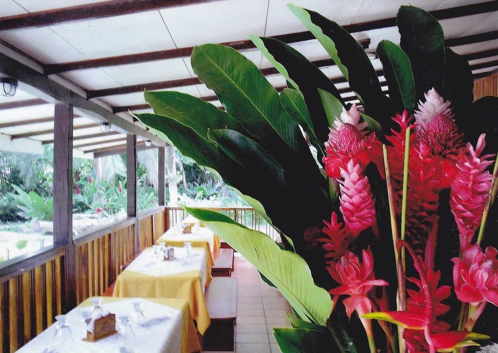 El Pizote Lodge