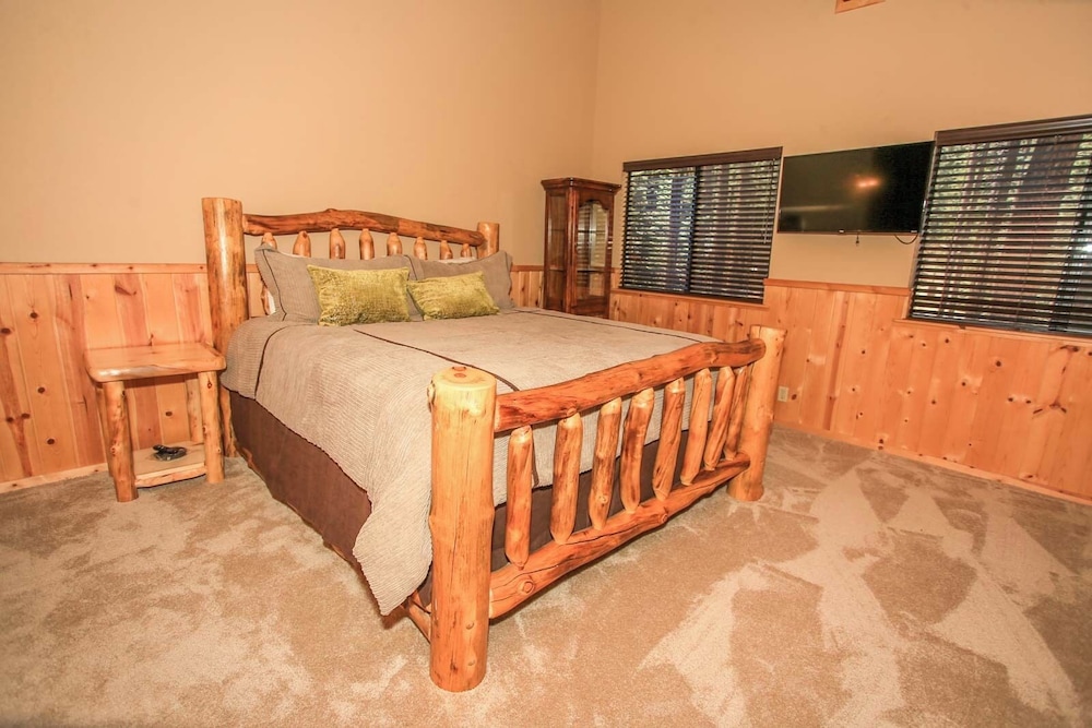 Summit Lodge 1&2